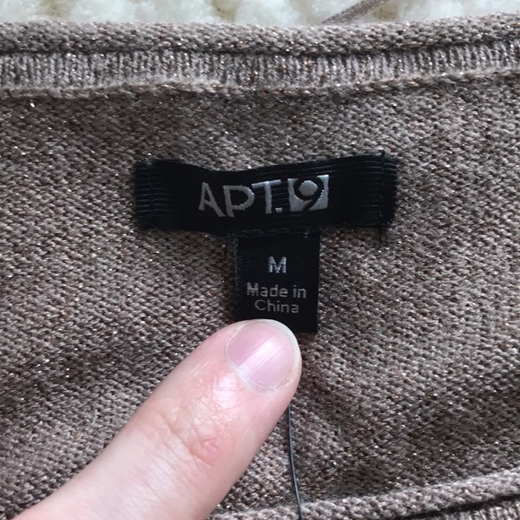 Apt.9 cinder light brown with sheen essential scoop pullover Brand New Size Med. - Picture 6 of 9